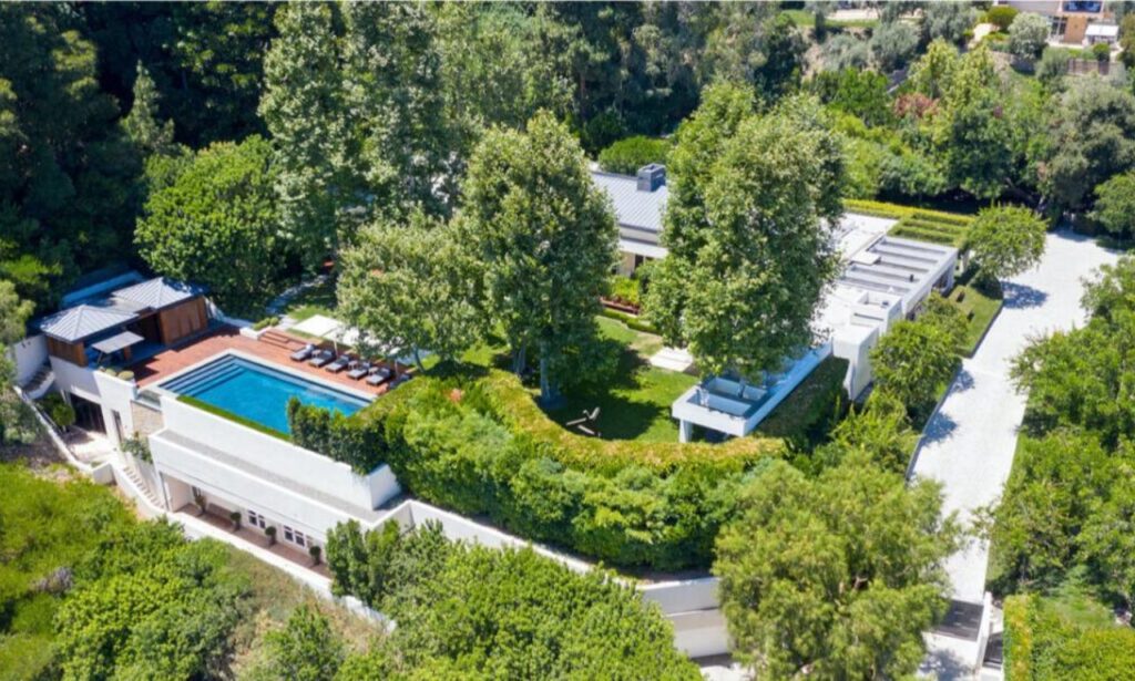 How much did Ryan Seacrest sell his house for?